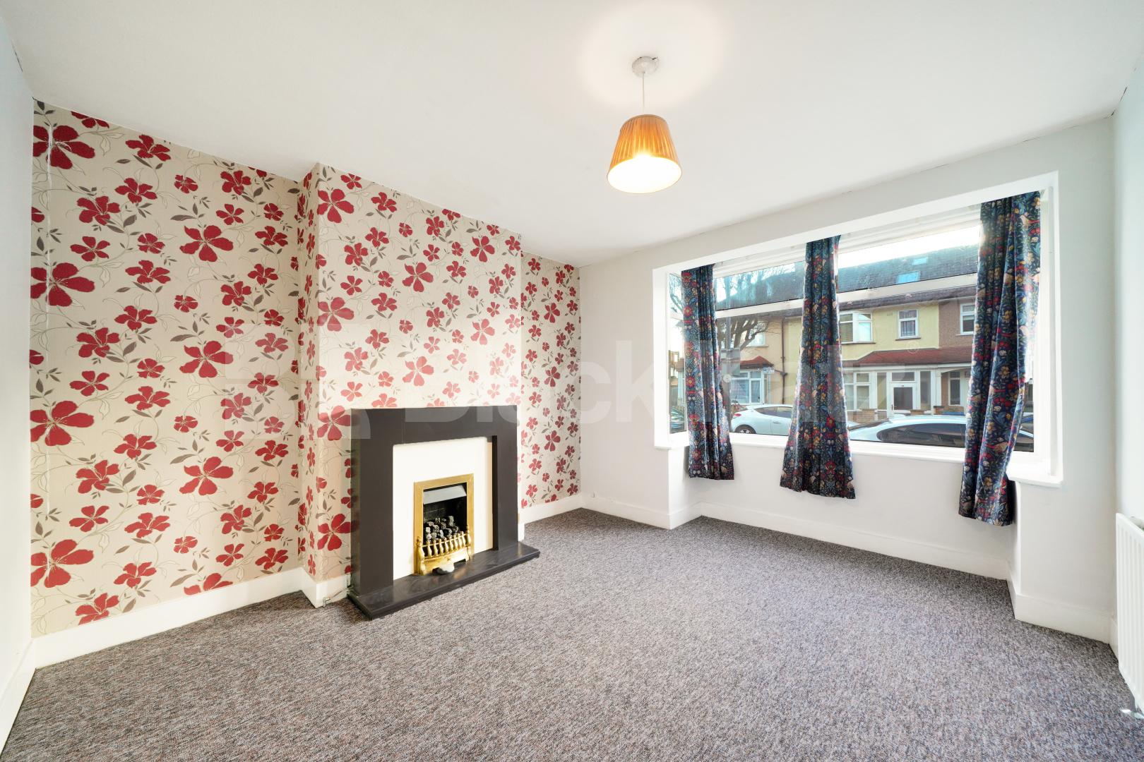 Refurbished throughout, flooded with natural light & beautiful mature garden  St. Barnabas Road, Tooting